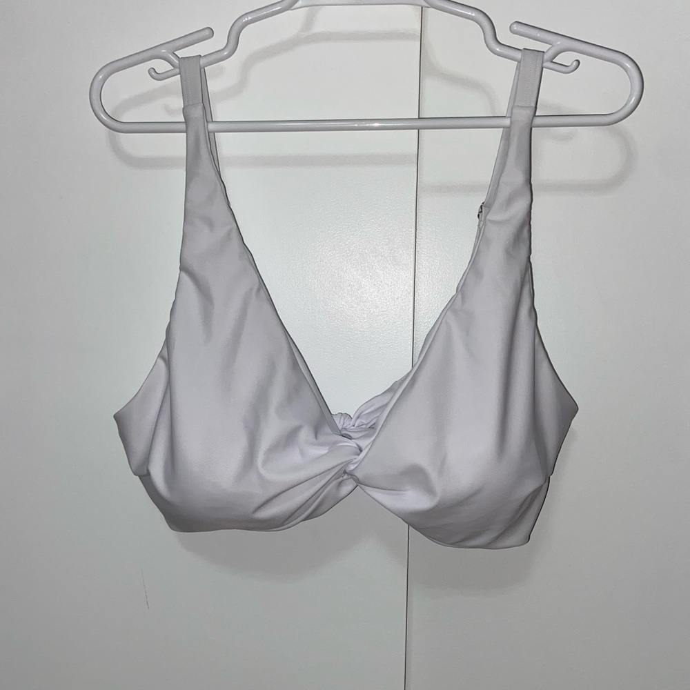 White adjustable swim suit top - Size: 2XL